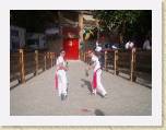07July05 - Nay, Jenny, Baz, Andy in Spain - Running of Bulls 138 * 2272 x 1704 * (858KB)